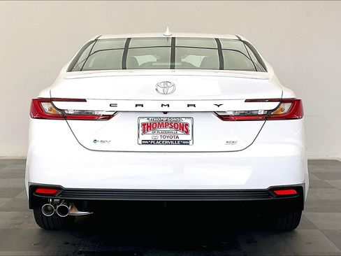 New 2026 Toyota Camry SE image 3