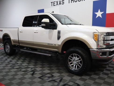 Used 2019 Ford F250 Lariat w/ Lariat Value Package AWD/4WD image 15