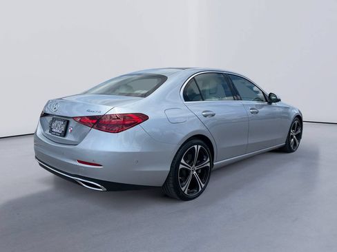 Used 2025 Mercedes-Benz C 300 4MATIC Sedan image 3