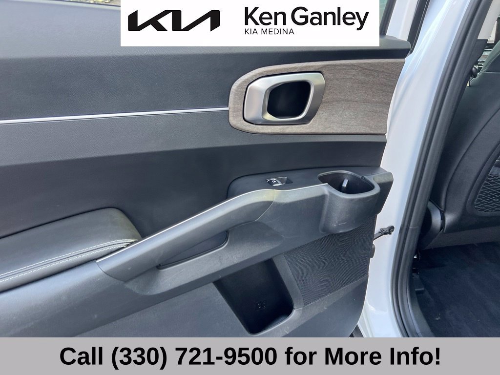 Certified 2023 Kia Sorento S w/ Panoramic Sunroof Package AWD/4WD image 45