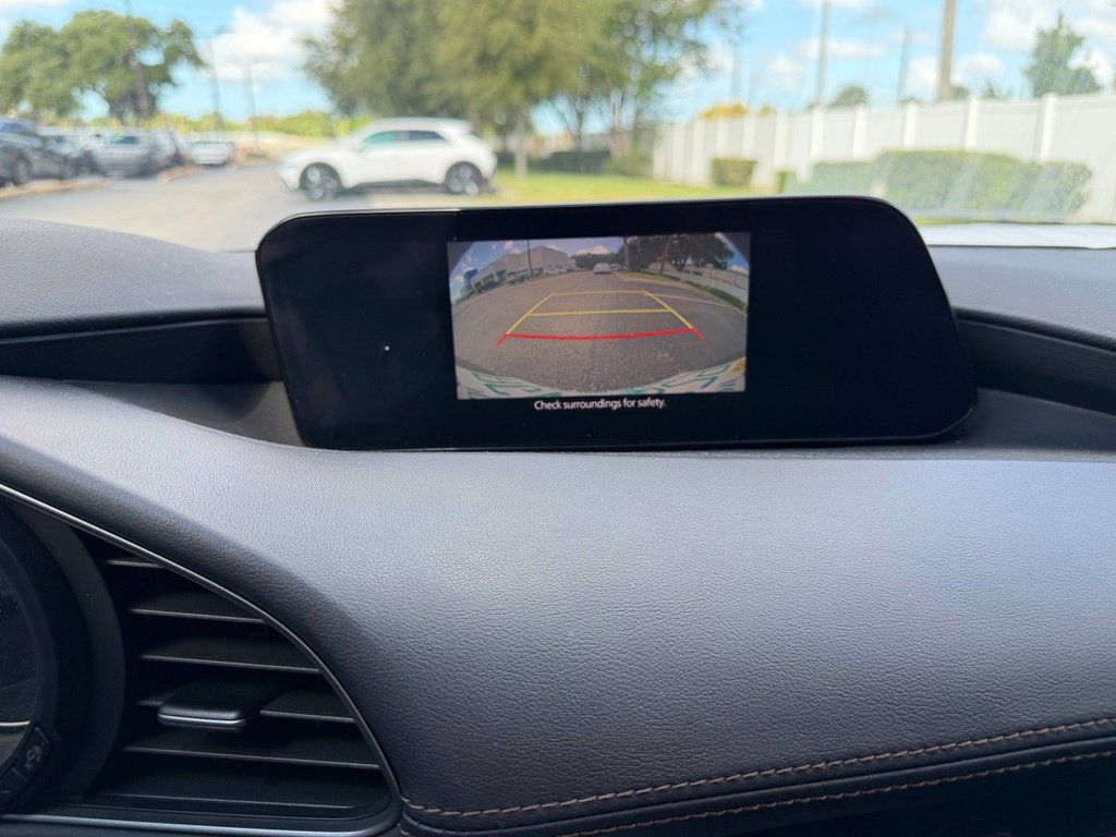 Used 2024 MAZDA MAZDA3 s FWD image 10