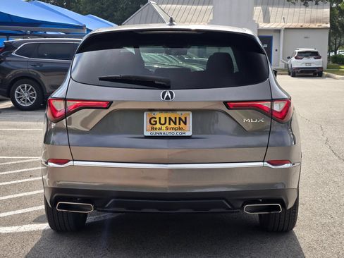 Used 2024 Acura MDX FWD image 4