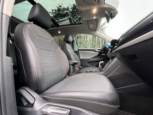 Used 2023 Volkswagen Taos SE image 12