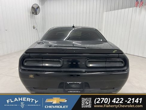 Used 2018 Dodge Challenger GT w/ Technology Group image 4