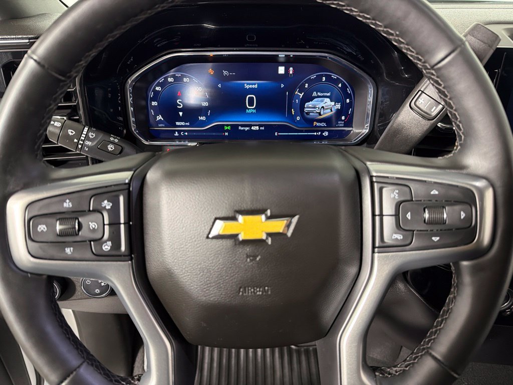 Used 2023 Chevrolet Silverado 1500 LT AWD/4WD image 15