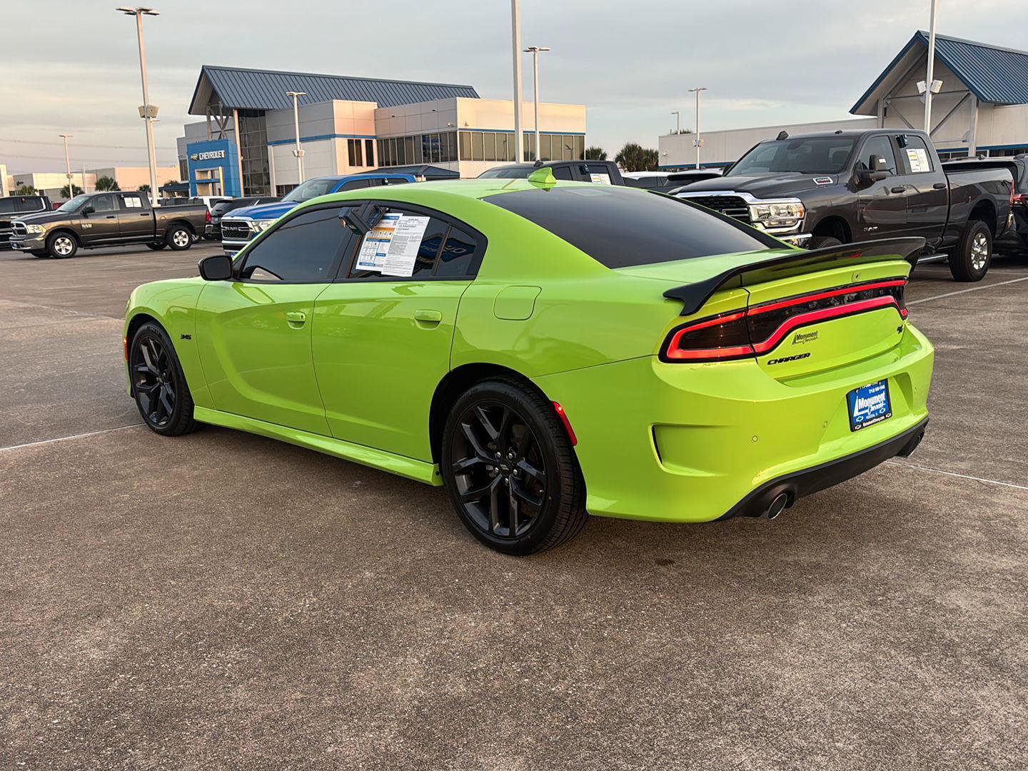 Used 2023 Dodge Charger R/T w/ Blacktop Package RWD image 18