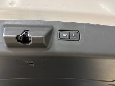 Certified 2025 Hyundai Santa Fe SEL image 14