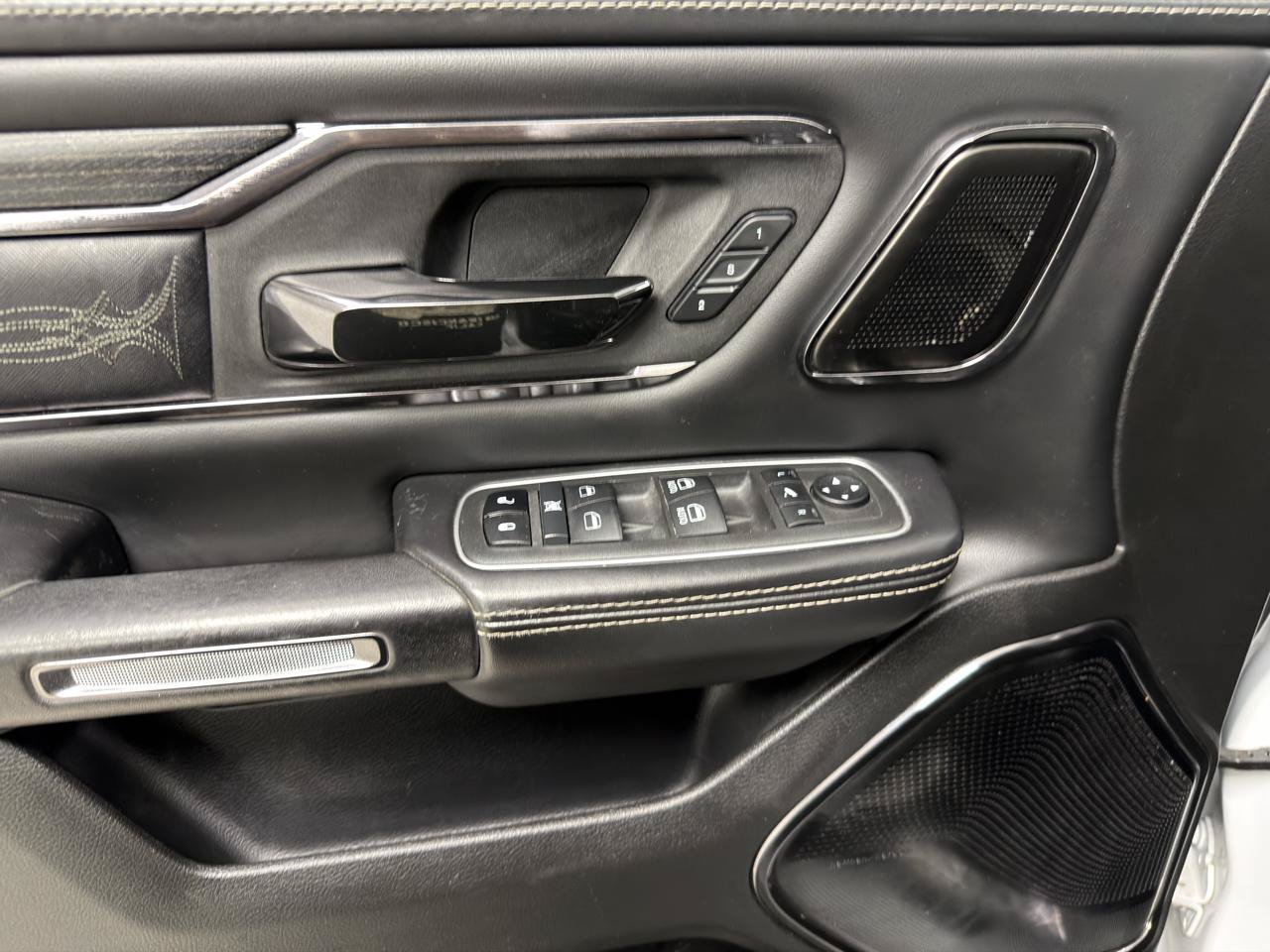 Used 2022 RAM 1500 Limited w/ Night Edition AWD/4WD image 15
