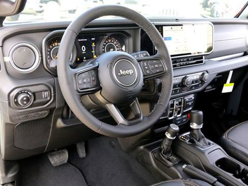 New 2026 Jeep Gladiator Sport image 8