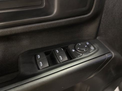 Used 2023 Chevrolet Silverado 2500 Custom image 9