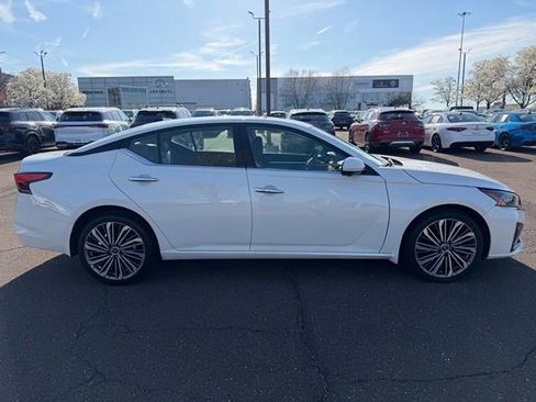 Used 2024 Nissan Altima 2.5 SL image 8