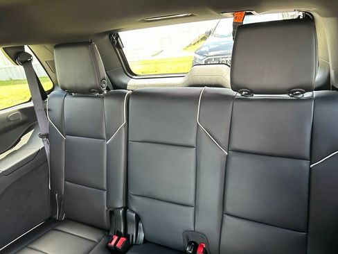 Used 2023 Cadillac Escalade Premium Luxury w/ LPO, Illumination Package AWD/4WD image 58