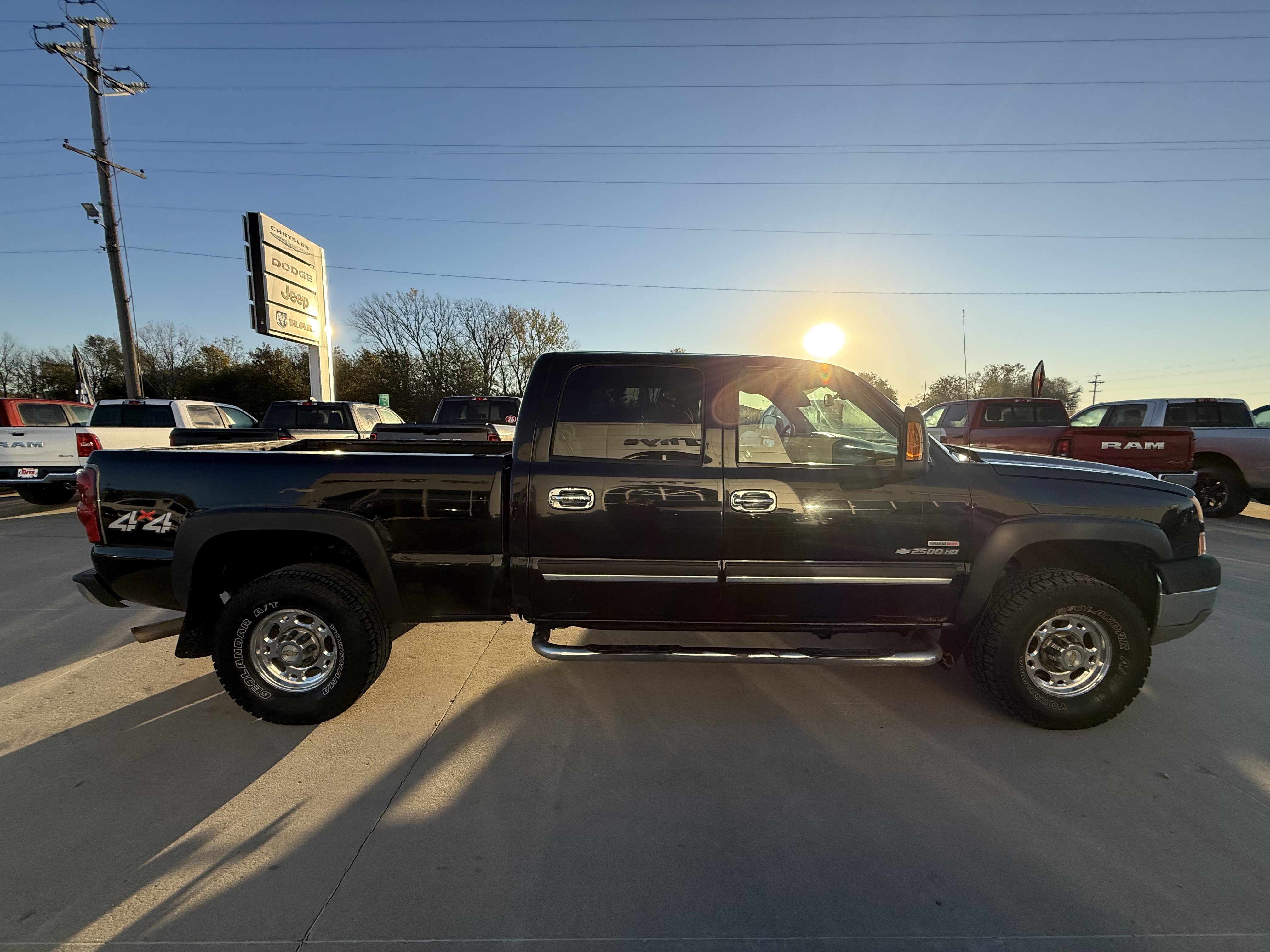 Used 2005 Chevrolet Silverado 2500 4x4 Crew Cab image 26
