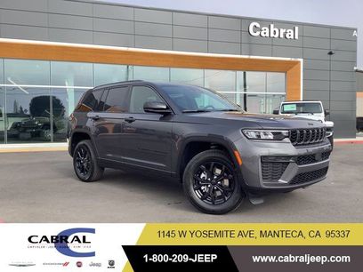 New 2026 Jeep Grand Cherokee Altitude