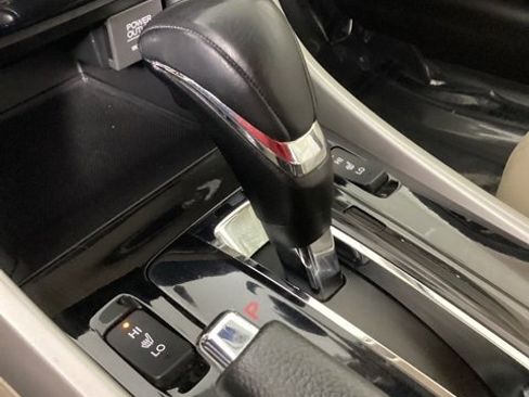 Used 2016 Honda Accord EX-L image 26