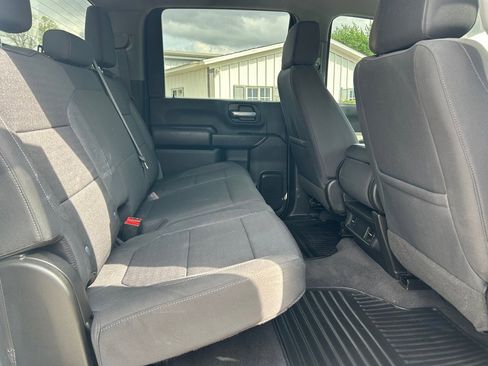 Used 2023 Chevrolet Silverado 2500 Custom w/ Custom Value Package image 13