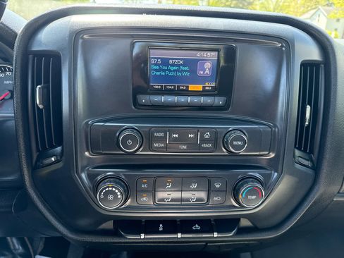 Used 2015 Chevrolet Silverado 1500 W/T RWD image 18