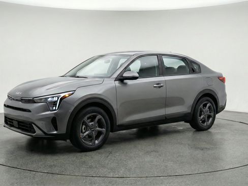 Used 2025 Kia K4 FWD image 3