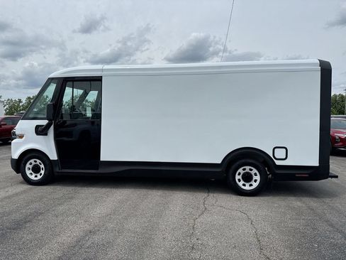Used 2024 Chevrolet Brightdrop 600 w/ Battery Pack, Max Range AWD/4WD image 2