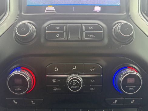 Used 2019 Chevrolet Silverado 1500 RST AWD/4WD image 29
