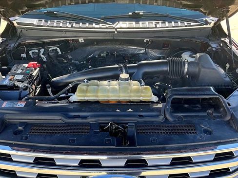 Used 2021 Ford Expedition Max Limited image 12