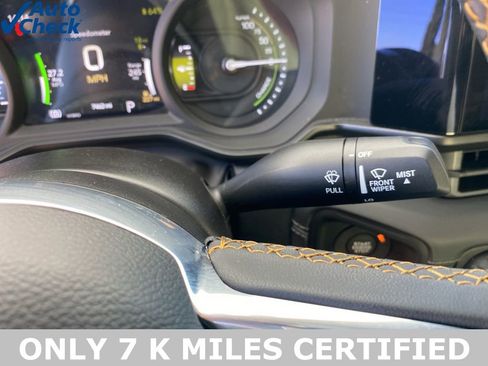 Used 2024 Jeep Wrangler Unlimited Sahara image 33