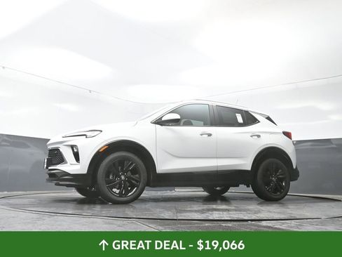 Used 2024 Buick Encore GX Sport Touring image 49