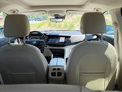 Used 2023 Buick Envision Avenir AWD/4WD image 17