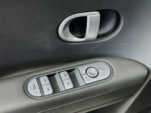 Used 2024 Hyundai Ioniq 5 SEL image 15