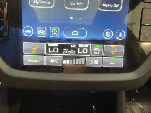 Used 2025 Subaru Forester Premium AWD/4WD image 37