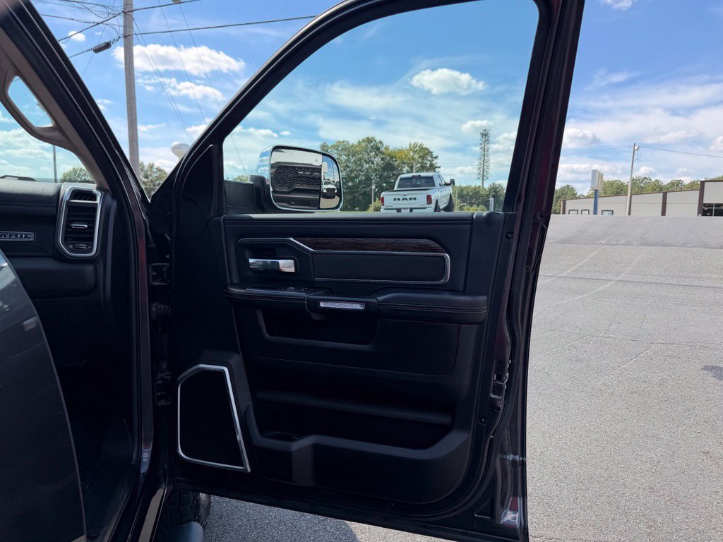 Used 2019 RAM 3500 Laramie AWD/4WD image 28