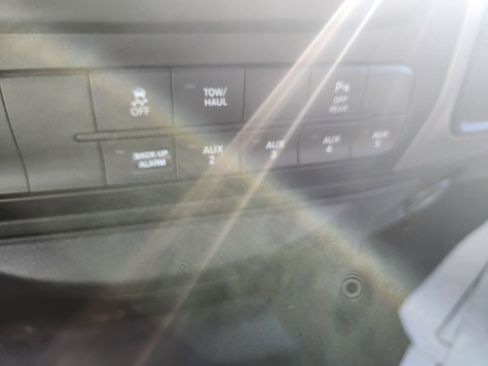 Used 2017 RAM 2500 Tradesman w/ Protection Group image 23