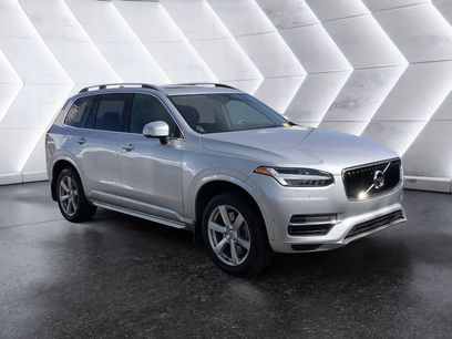 Used 2016 Volvo XC90 T8 Momentum w/ Vision Package