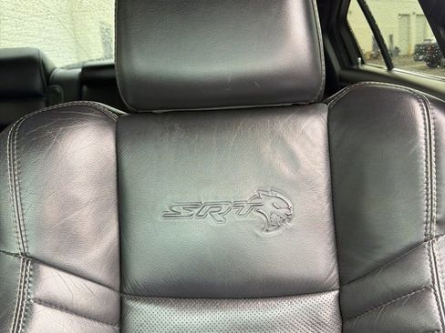 Used 2019 Dodge Charger SRT Hellcat w/ Navigation & Travel Group RWD image 8