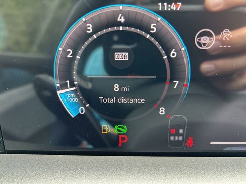 New 2026 Volkswagen Tiguan S FWD image 24