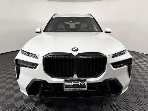 Used 2023 BMW X7 xDrive40i w/ Executive Package AWD/4WD image 5