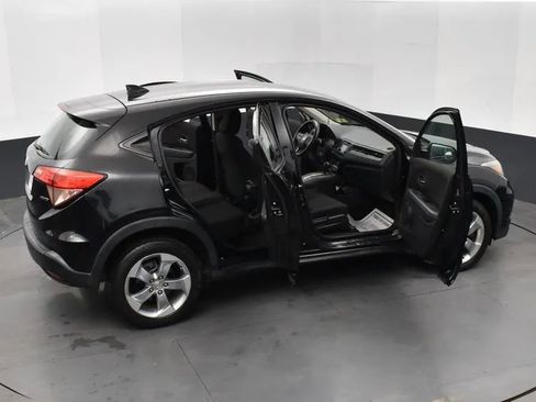 Used 2017 Honda HR-V LX image 6