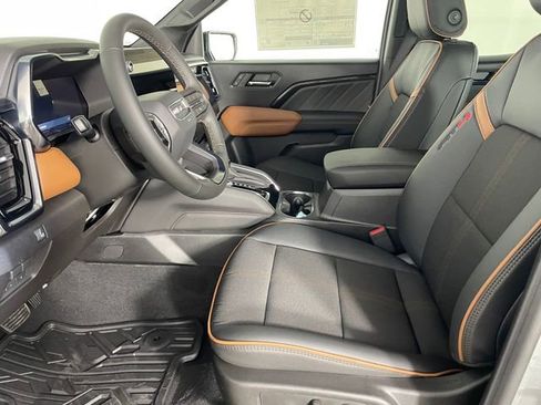 New 2026 GMC Canyon AT4 image 2