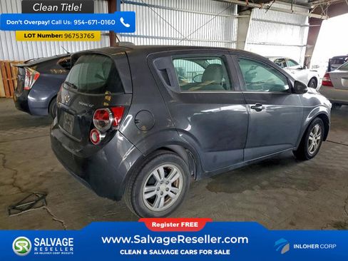 Used 2016 Chevrolet Sonic LT image 4