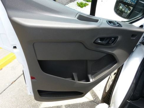 Used 2024 Ford Transit 250 Low Roof w/ Exterior Upgrade Package RWD image 26