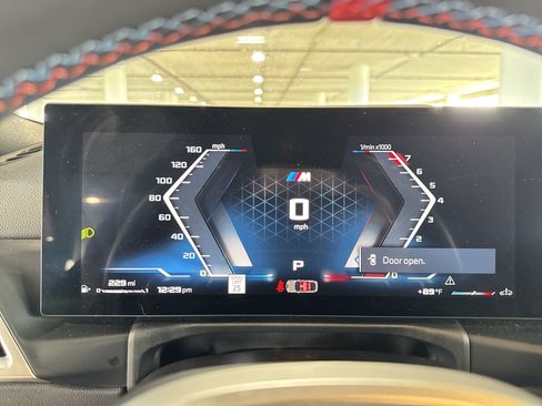 Used 2025 BMW M440i RWD image 24
