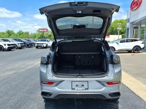 Used 2025 Buick Encore GX Avenir w/ Avenir Technology Package AWD/4WD image 7
