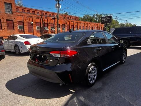 Used 2024 Toyota Corolla LE FWD image 7
