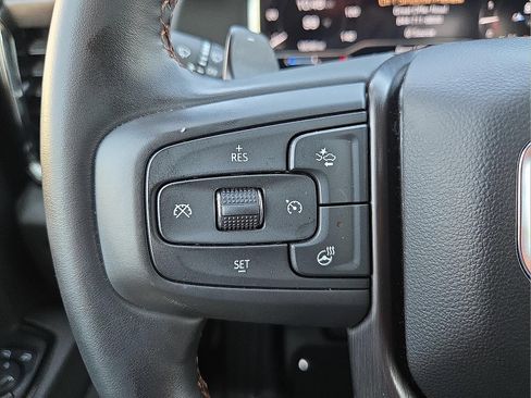 Used 2024 GMC Sierra 1500 AT4 w/ Technology Package AWD/4WD image 12