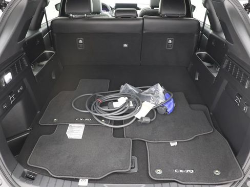 Used 2025 MAZDA CX-70 Plug-In Hybrid w/ Premium Plus AWD/4WD image 33