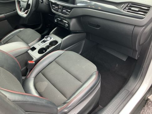 Used 2023 Ford Escape ST-Line w/ Tech Pack #1 FWD image 32