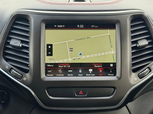 Used 2020 Jeep Cherokee Trailhawk w/ Cold Weather Group AWD/4WD image 14