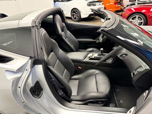 Used 2017 Chevrolet Corvette Z06 w/ Z07 Performance Package image 19