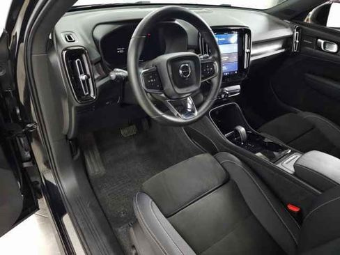 Certified 2023 Volvo XC40 Recharge Ultimate w/ Protection Package Premier image 16