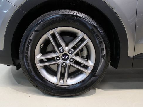 Used 2017 Hyundai Santa Fe Sport image 8